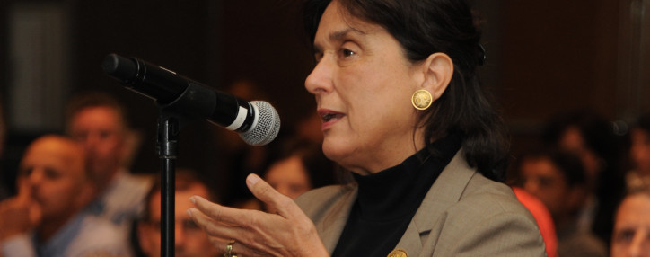 Dr. Roberta Diaz Brinton