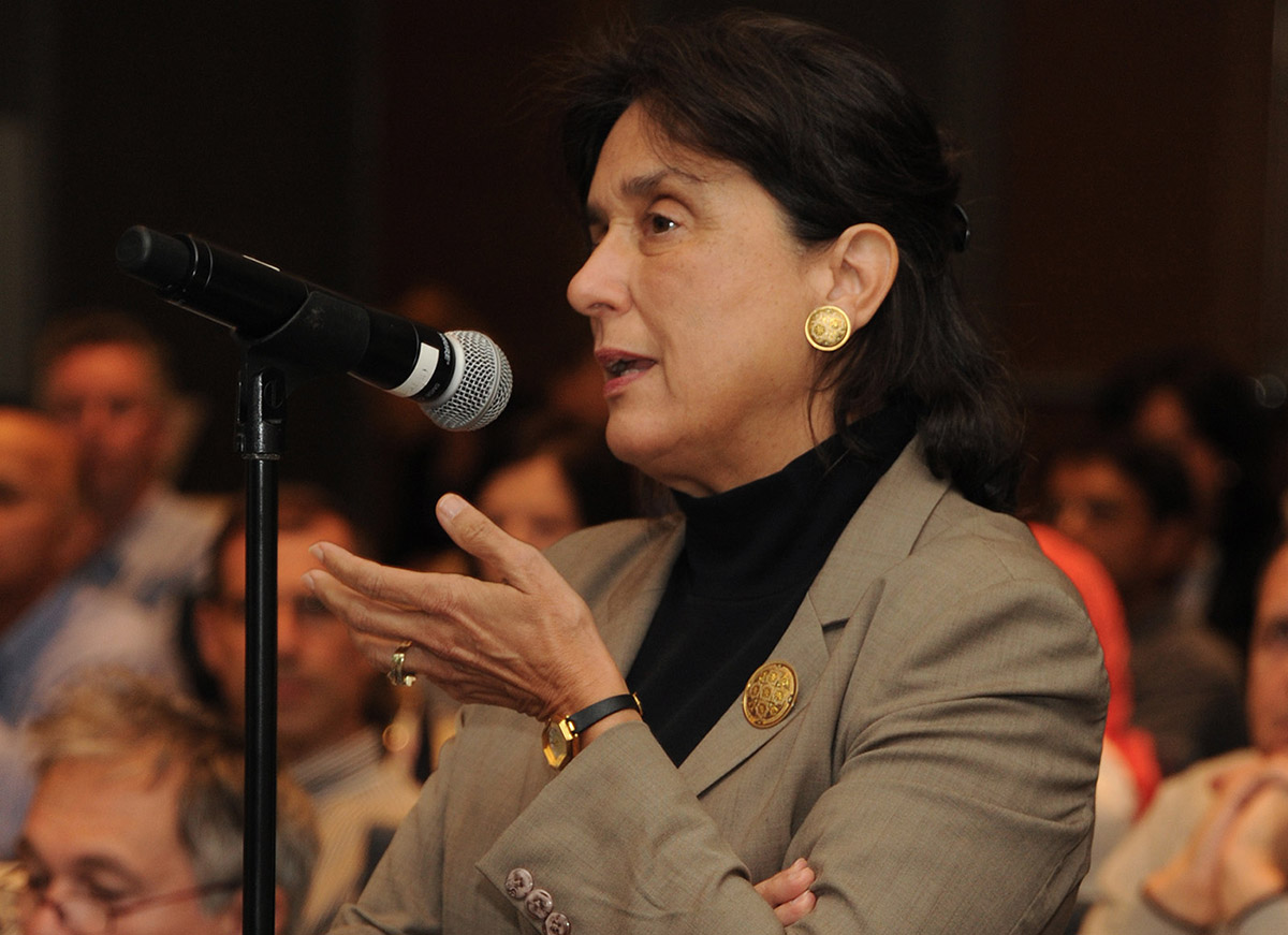 Dr. Roberta Diaz Brinton