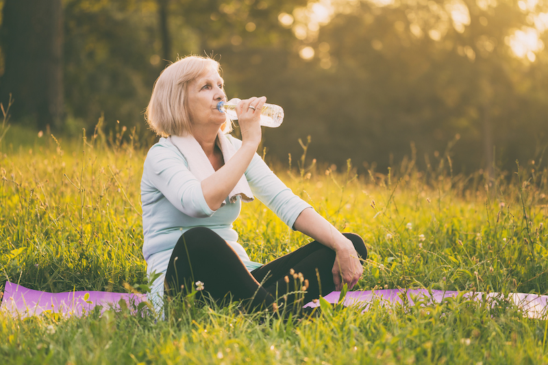 Can dehydration impair cognitive function?